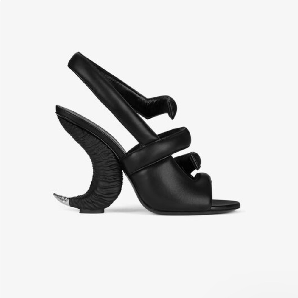 GIVENCHY SANDALS IN LEATHER WITH HORN HEEL